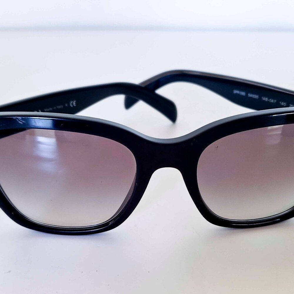 Vintage Prada Womens SPR09S Sunglasses with 2 Cases - Picture 2 of 6